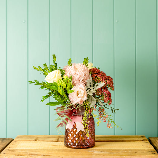 Heide - Posy in Vase